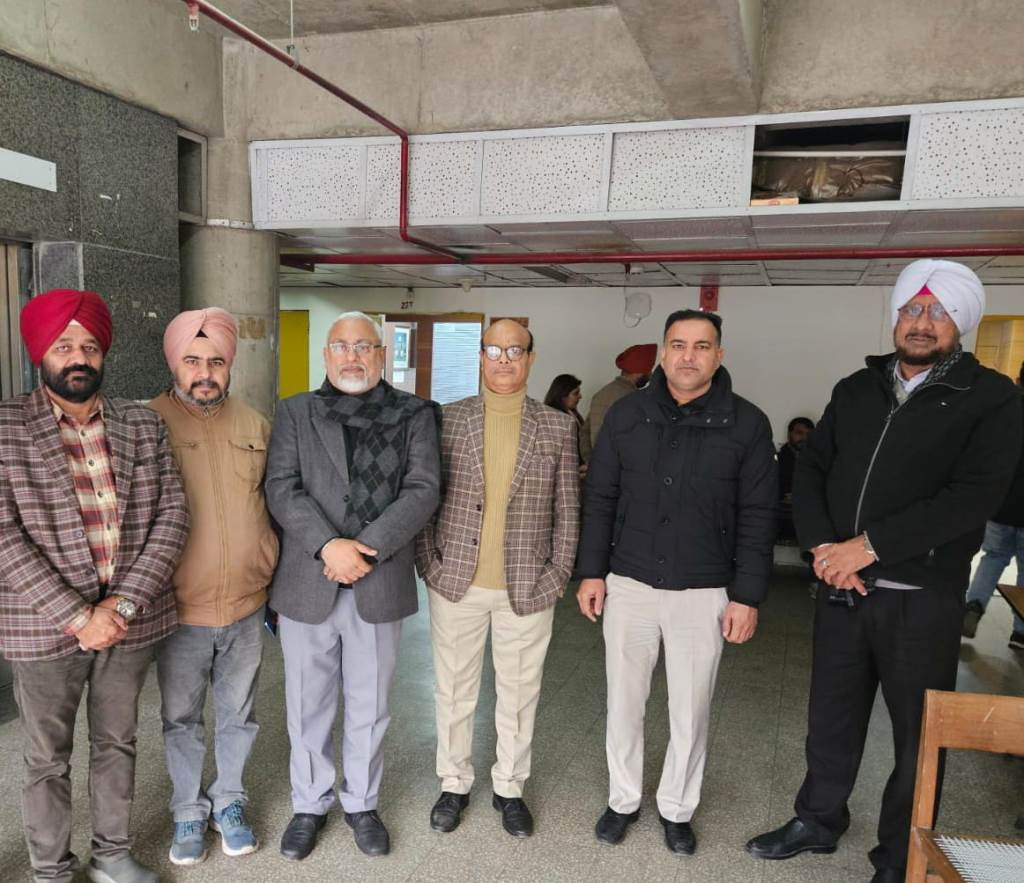 The vacant posts of Deputy Directors at the Head Office should be filled the process of filling the Principals post in schools should be expedited Lecturers Union Punjab